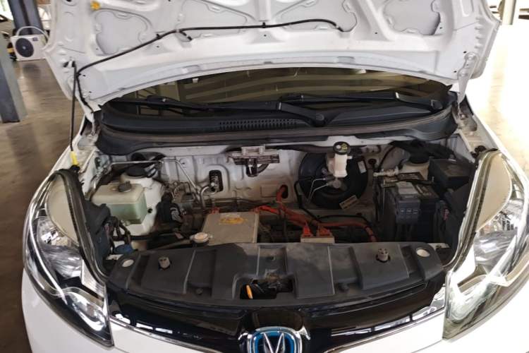 Used CHANGAN Benni E-Star 2021 National Edition Xin Yue Version Lithium-Ion Battery Engine Bay