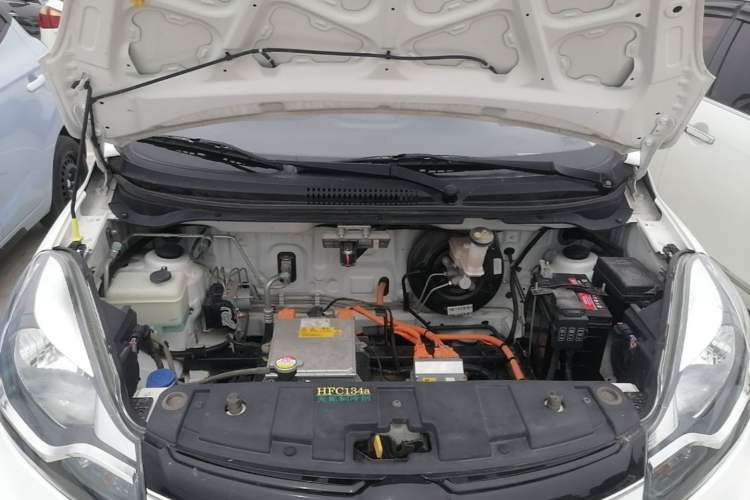 Used CHANGAN Benni E-Star 2021 National Edition Xin Yue Version Lithium-Ion Battery Engine Bay