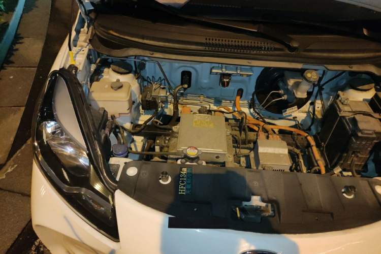 Used CHANGAN Benni E-Star 2021 National Edition Xin Yue Version Lithium Iron Phosphate (31.86 kWh) Engine Bay Right