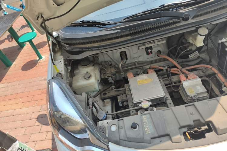 Used CHANGAN Benni E-Star 2021 National Edition Xinyue Version (Fast-Charging Edition) Lithium NMC Engine Bay Right