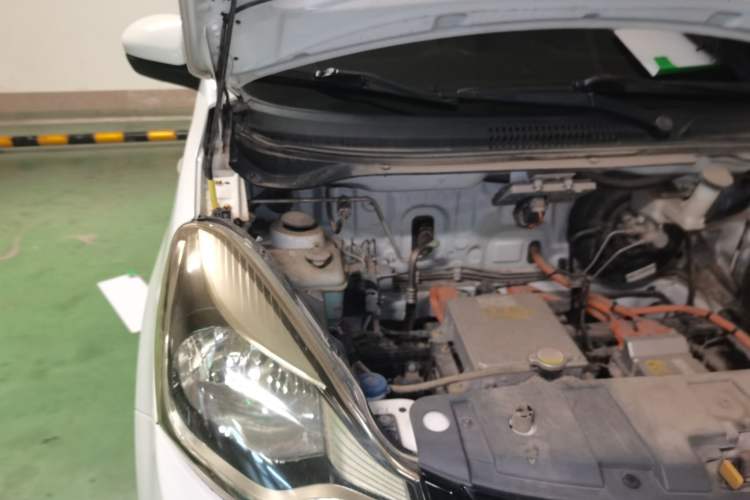 Used CHANGAN Benni E-Star 2021 National Edition Xin Yue Version Lithium-Ion Battery Engine Bay Right