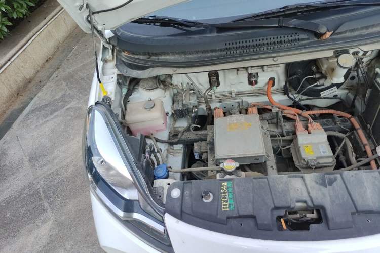 Used CHANGAN Benni E-Star 2021 National Edition Xin Yue Version (Fast-Charging Edition) Lithium Iron Phosphate (31.95 kWh) Engine Bay Right