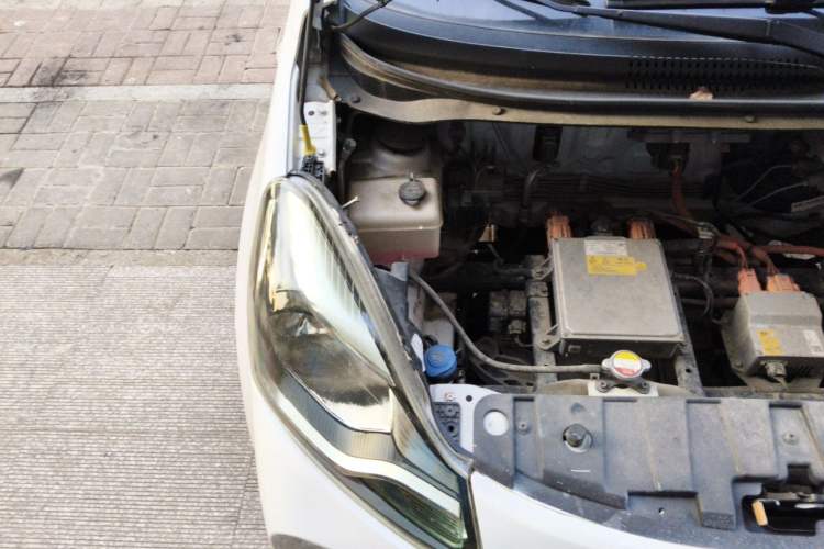 Used CHANGAN Benni E-Star 2021 National Edition Xin Yue Version Lithium Iron Phosphate (31.86 kWh) Engine Bay Right