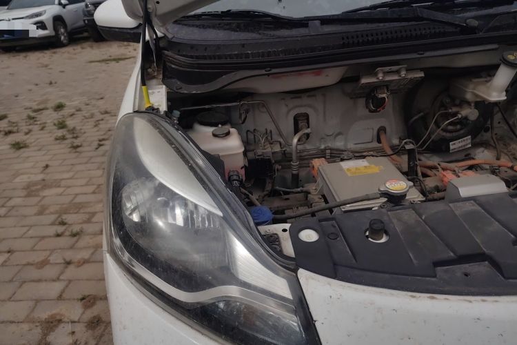 Used CHANGAN Benni E-Star 2021 National Edition Xin Yue Version Lithium Iron Phosphate (31.86 kWh) Engine Bay Right