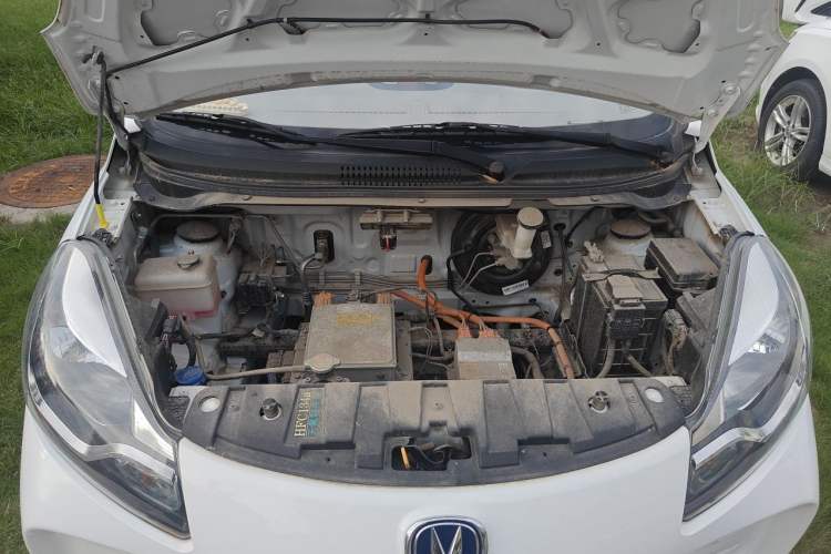 Used CHANGAN Benni E-Star 2021 National Edition XinYi Edition Lithium Iron Phosphate (31.86 kWh) Engine Bay