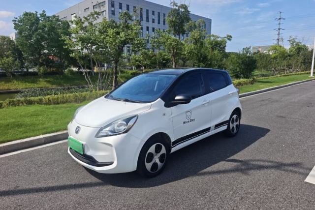 Ojetý CHANGAN Benni E-Star 2021 National Edition Xin Yue Version Lithium Iron Phosphate (31.86 kWh)