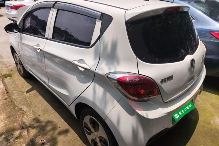 Used CHANGAN Benni E-Star 2021 National Edition Xin Yue Version (Fast-Charging Edition) Lithium Iron Phosphate (31.95 kWh) Exterior 2