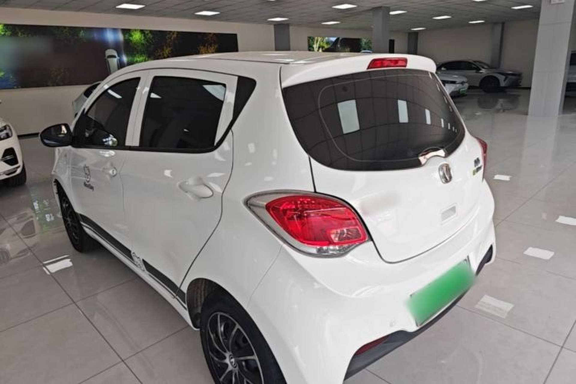 Used CHANGAN Benni E-Star 2021 National Edition Xin Yue Version Lithium Iron Phosphate (31.86 kWh) Exterior 2