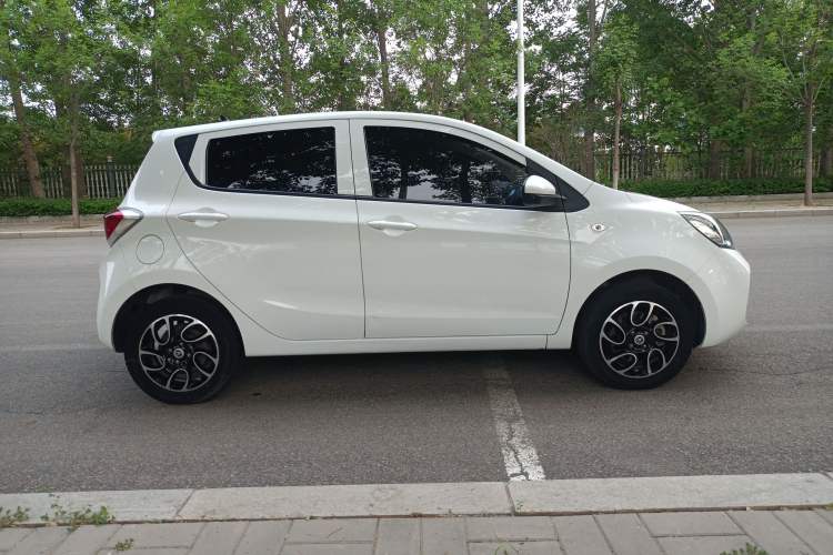 Used CHANGAN Benni E-Star 2021 National Edition Colorful Version Lithium Iron Phosphate (31.86 kWh) Exterior 3