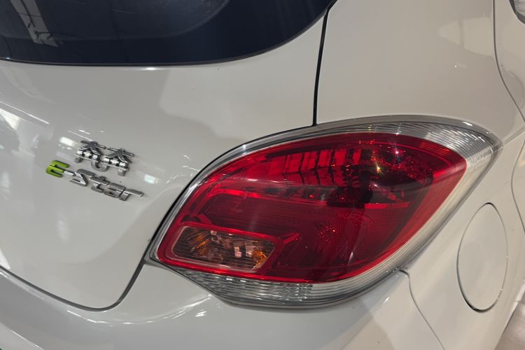 Used CHANGAN Benni E-Star 2021 National Edition Xin Yue Version Lithium Iron Phosphate (31.86 kWh) Exterior 3