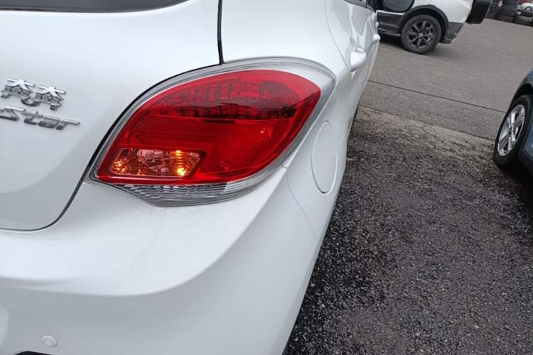 Used CHANGAN Benni E-Star 2021 National Edition Xin Yue Version Lithium-Ion Battery Exterior 3