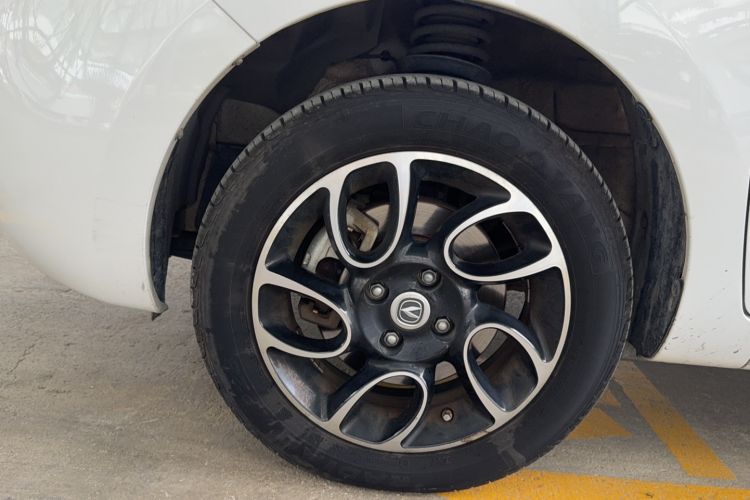 Used CHANGAN Benni E-Star 2021 National Edition Colorful Version Lithium Iron Phosphate (31.86 kWh) Exterior 4