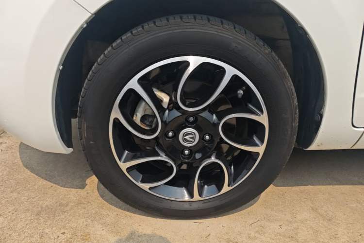 Used CHANGAN Benni E-Star 2021 National Edition Colorful Version Lithium Iron Phosphate (31.95 kWh) Exterior 4