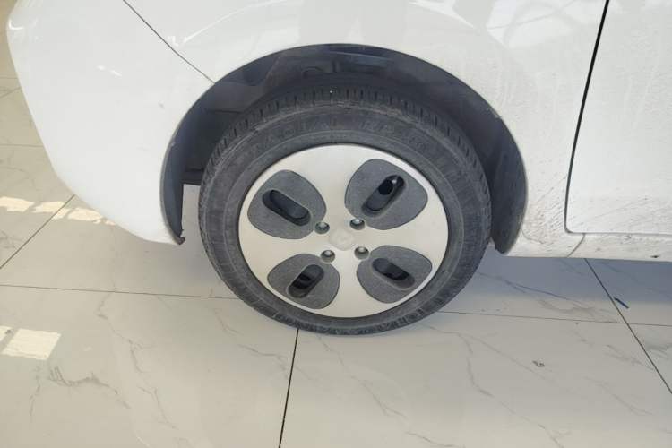 Used CHANGAN Benni E-Star 2021 National Edition Xin Yue Version Lithium Iron Phosphate (31.86 kWh) Exterior 4