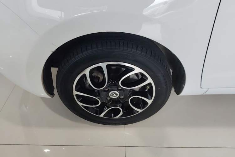 Used CHANGAN Benni E-Star 2021 National Edition Colorful Version Lithium Iron Phosphate (31.18 kWh) Exterior 4