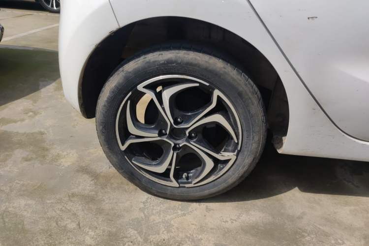 Used CHANGAN Benni E-Star 2021 National Edition Xin Yue Version Lithium Iron Phosphate (31.18 kWh) Exterior 5