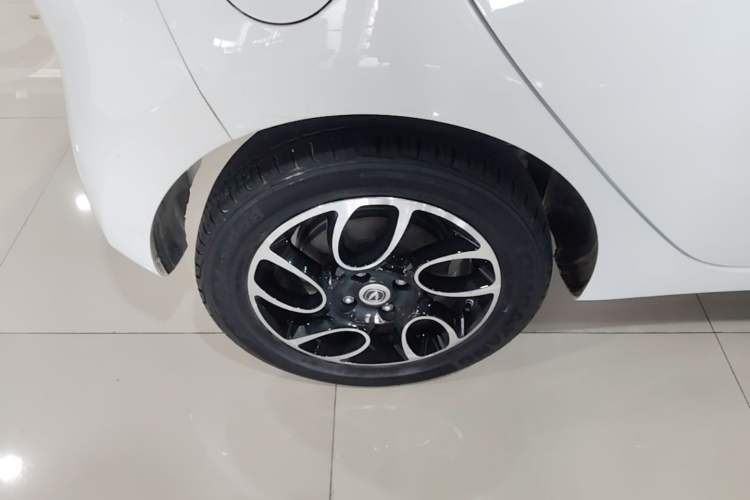 Used CHANGAN Benni E-Star 2021 National Edition Colorful Version Lithium Iron Phosphate (31.18 kWh) Exterior 5
