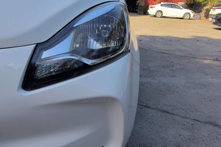 Used CHANGAN Benni E-Star 2021 National Edition Colorful Version Lithium Iron Phosphate (31.86 kWh) Exterior 6