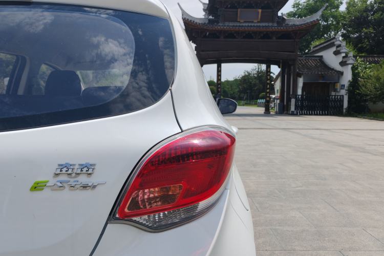 Used CHANGAN Benni E-Star 2021 National Edition Xin Yue Version (Fast-Charging Edition) Lithium Iron Phosphate (31.18 kWh) Exterior 7