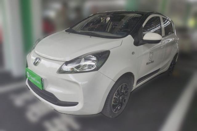 Używany CHANGAN Benni E-Star 2021 National Edition Colorful Version Lithium Iron Phosphate (31.86 kWh)