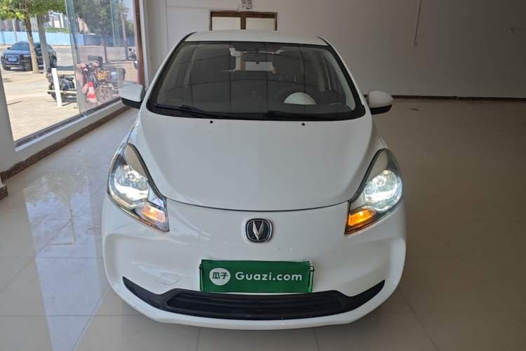 Used CHANGAN Benni E-Star 2021 National Edition Xin Yue Version (Fast-Charging Edition) Lithium Iron Phosphate (31.18 kWh) Front