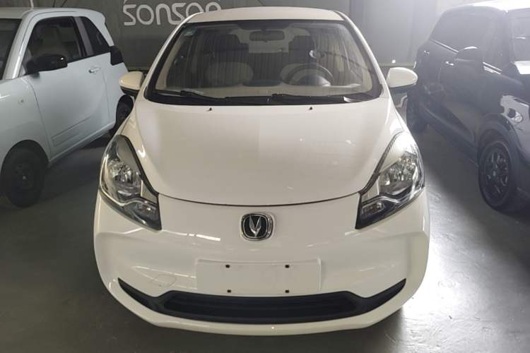 Used CHANGAN Benni E-Star 2021 National Edition Colorful Version Lithium Iron Phosphate (31.95 kWh) Front