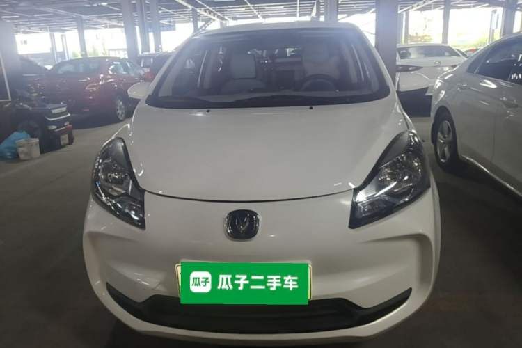 Used CHANGAN Benni E-Star 2021 National Edition Colorful Version Lithium Iron Phosphate (31.18 kWh) Front