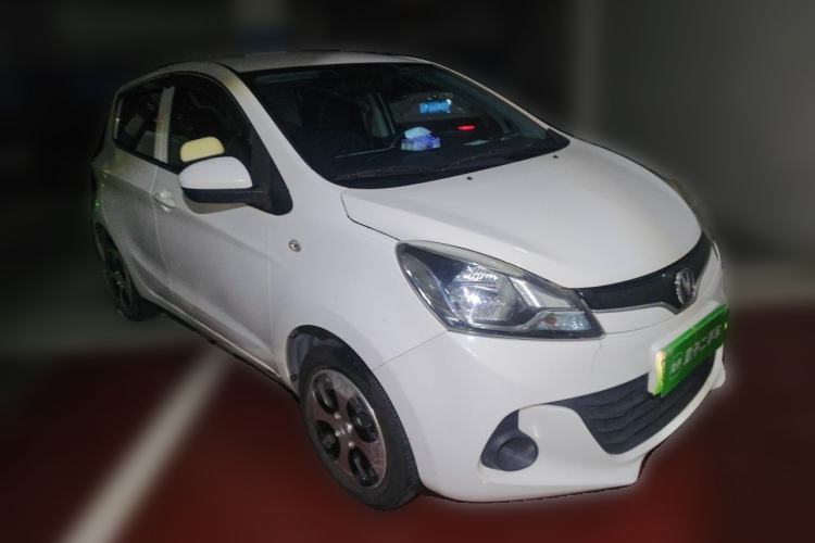 Used CHANGAN Benni E-Star 2021 National Edition Xin Yue Version Lithium Iron Phosphate (31.95 kWh) Front Right 45 Deg