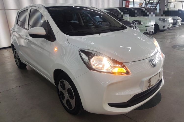 Used CHANGAN Benni E-Star 2021 National Edition Xin Yue Version (Fast-Charging Edition) Lithium Iron Phosphate (31.95 kWh) Front Right 45 Deg