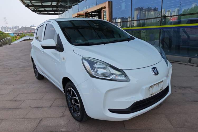 Used CHANGAN Benni E-Star 2021 National Edition Colorful Version Lithium Iron Phosphate (31.95 kWh) Front Right 45 Deg