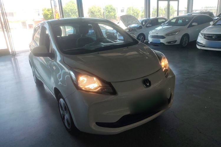 Used CHANGAN Benni E-Star 2021 National Edition Xin Yue Version Lithium Iron Phosphate (31.18 kWh) Front Right 45 Deg