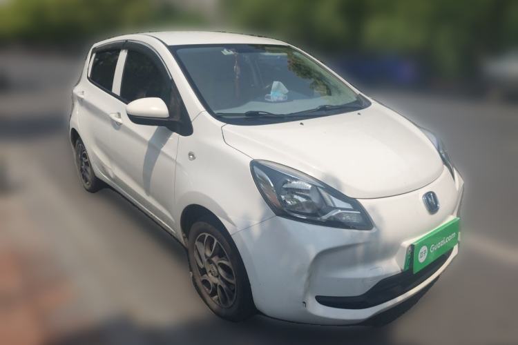 Used CHANGAN Benni E-Star 2021 National Edition Colorful Version Lithium Iron Phosphate (31.18 kWh) Front Right 45 Deg