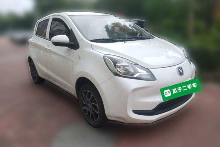 Used CHANGAN Benni E-Star 2021 National Edition Colorful Version Lithium Iron Phosphate (31.86 kWh) Front Right 45 Deg
