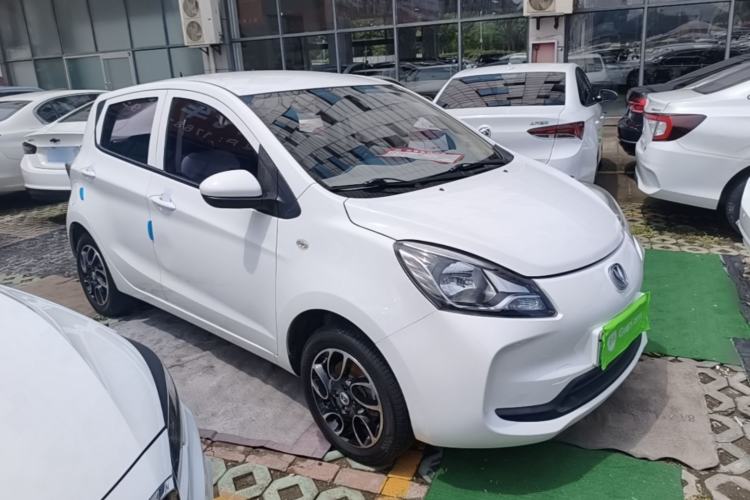 Used CHANGAN Benni E-Star 2021 National Edition Colorful Version Lithium Iron Phosphate (31.18 kWh) Front Right 45 Deg