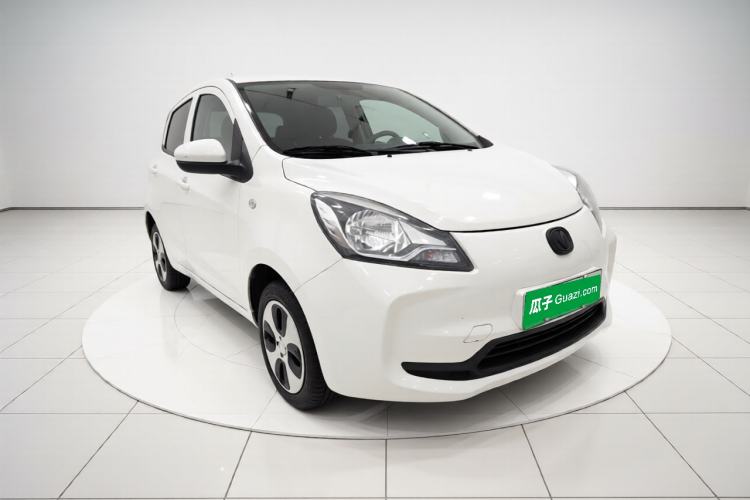 Used CHANGAN Benni E-Star 2021 National Edition Xin Yue Version Lithium Iron Phosphate (31.18 kWh) Front Right 45 Deg