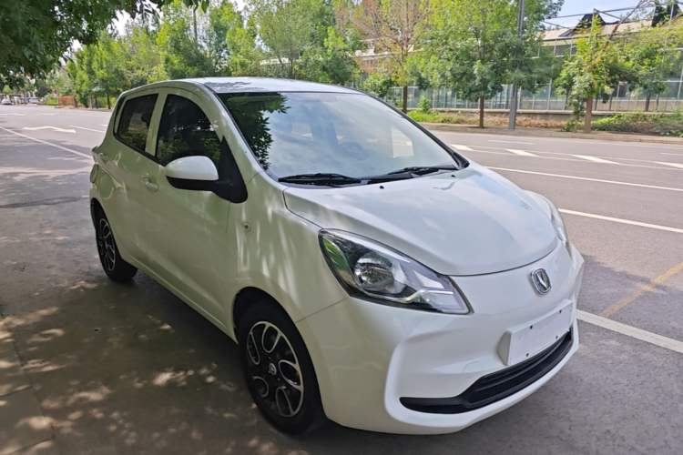 Used CHANGAN Benni E-Star 2021 National Edition Xin Yue Version (Fast-Charging Edition) Lithium Iron Phosphate (31.18 kWh) Front Right 45 Deg