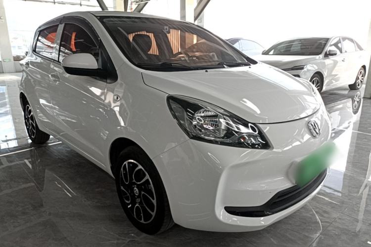Used CHANGAN Benni E-Star 2021 National Edition Xin Yue Version (Fast-Charging Edition) Lithium Iron Phosphate (31.18 kWh) Front Right 45 Deg