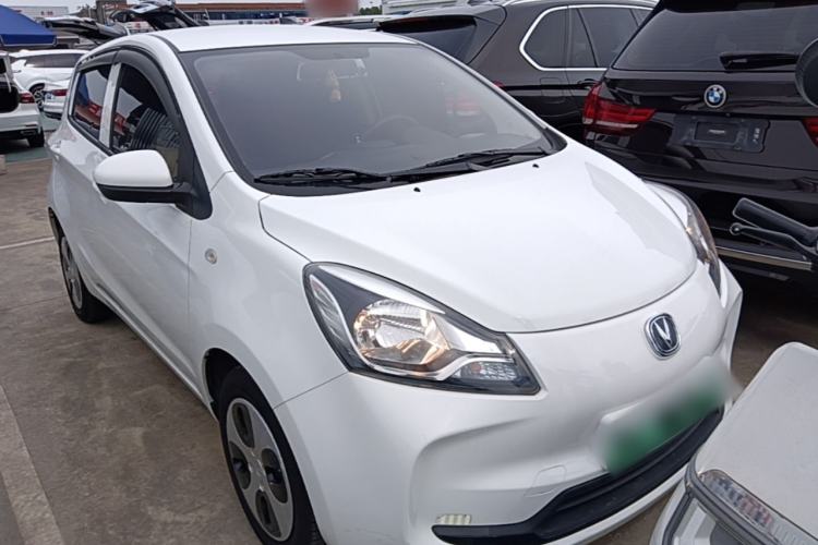 Used CHANGAN Benni E-Star 2021 National Edition Xin Yue Version (Fast-Charging Edition) Lithium Iron Phosphate (31.95 kWh) Front Right 45 Deg