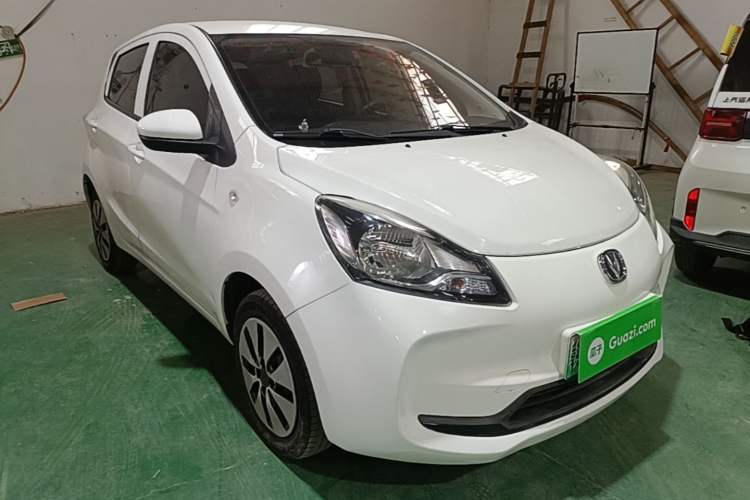 Used CHANGAN Benni E-Star 2021 National Edition Xin Yue Version Lithium Iron Phosphate (31.86 kWh) Front Right 45 Deg