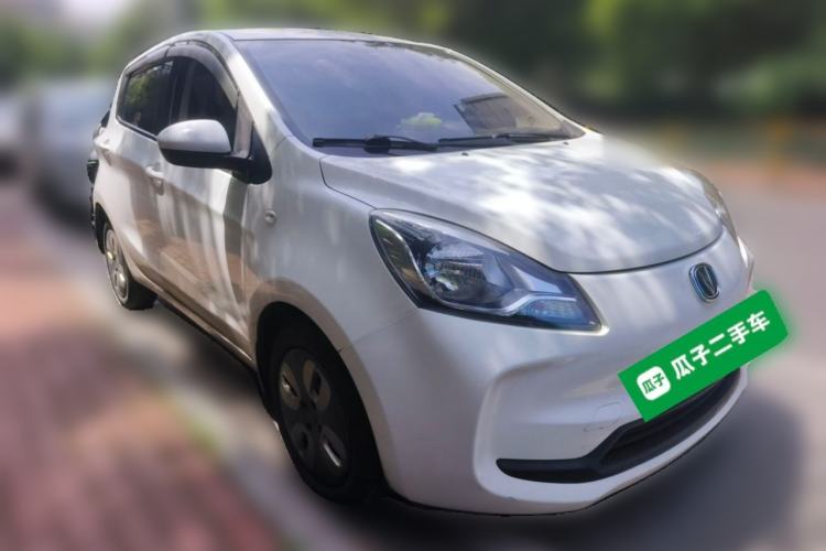 Used CHANGAN Benni E-Star 2021 National Edition Xin Yue Version (Fast-Charging Edition) Lithium Iron Phosphate (31.18 kWh) Front Right 45 Deg