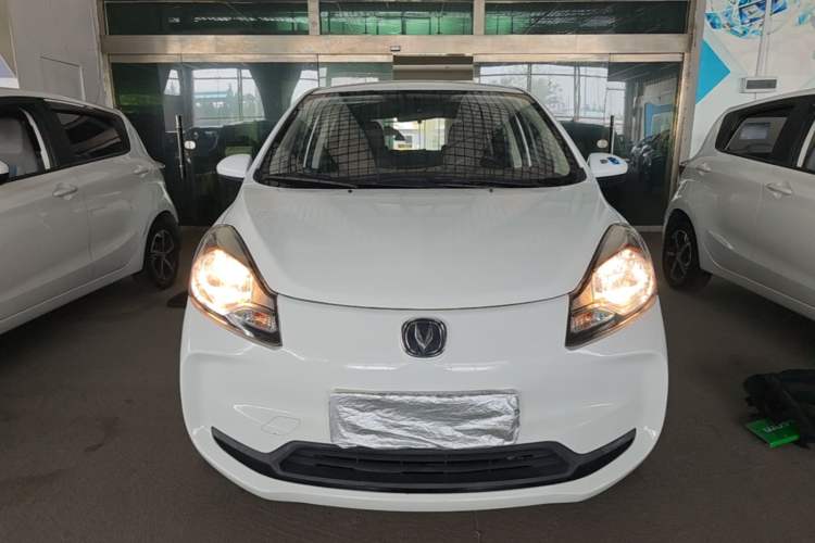 Used CHANGAN Benni E-Star 2021 National Edition Xin Yue Version (Fast-Charging Edition) Lithium Iron Phosphate (31.18 kWh) Front