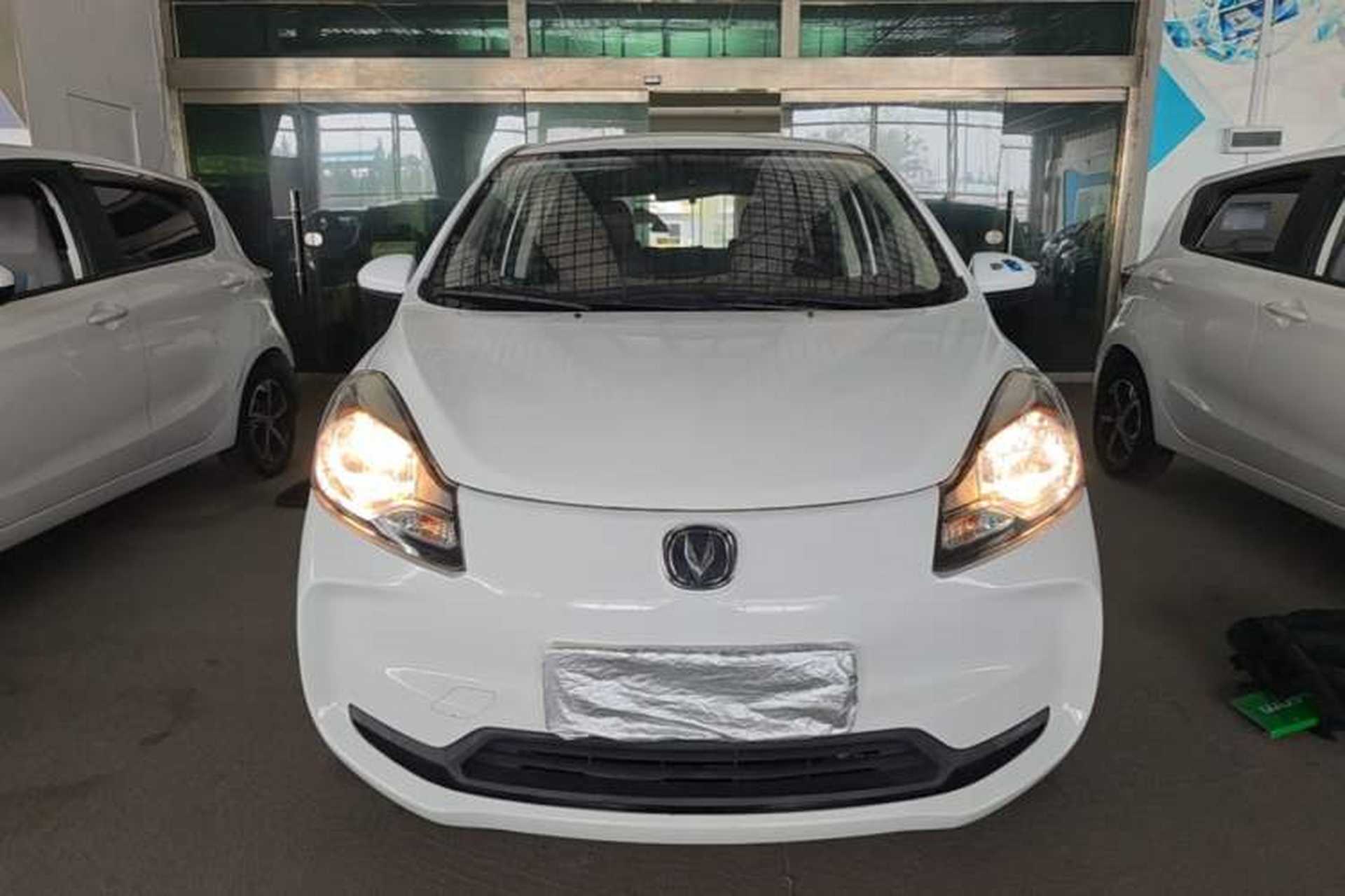 Used CHANGAN Benni E-Star 2021 National Edition Xin Yue Version (Fast-Charging Edition) Lithium Iron Phosphate (31.18 kWh) Front