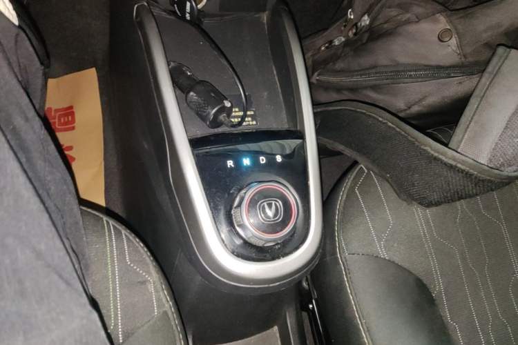 Used CHANGAN Benni E-Star 2021 National Edition Xin Yue Version Lithium Iron Phosphate (31.86 kWh) Gear Lever