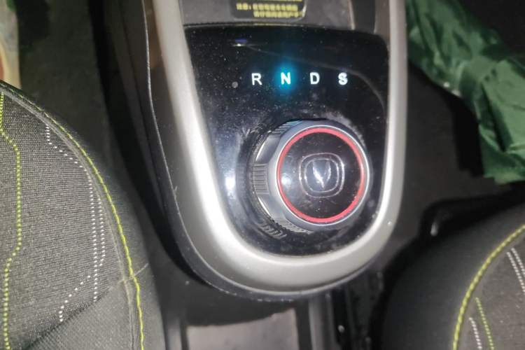 Used CHANGAN Benni E-Star 2021 National Edition Xin Yue Version Lithium Iron Phosphate (31.95 kWh) Gear Lever