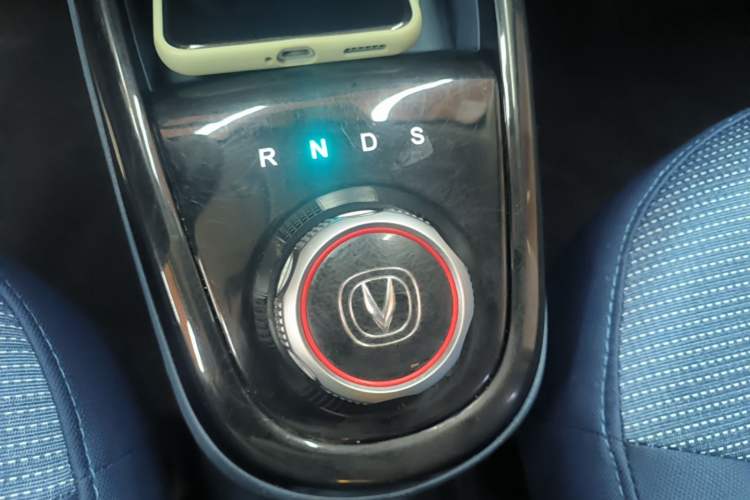Used CHANGAN Benni E-Star 2021 National Edition Colorful Version Lithium Iron Phosphate (31.86 kWh) Gear Lever