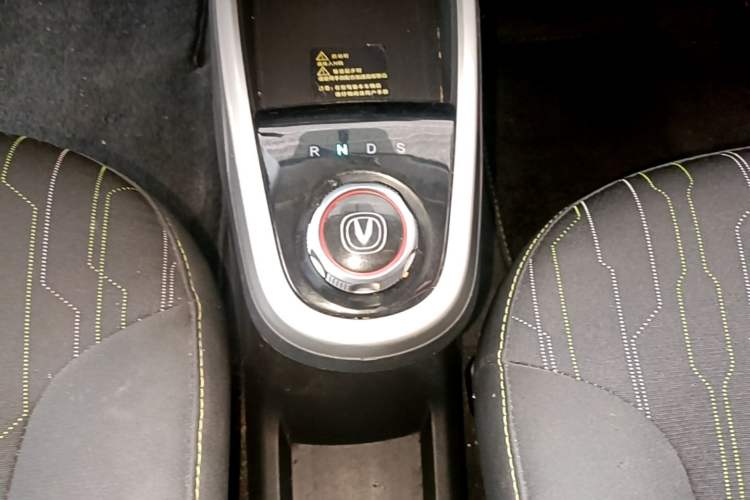 Used CHANGAN Benni E-Star 2021 National Edition Xin Yue Version (Fast-Charging Edition) Lithium Iron Phosphate (31.95 kWh) Gear Lever