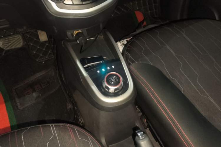 Used CHANGAN Benni E-Star 2021 National Edition Xin Yue Version Lithium-Ion Battery Gear Lever