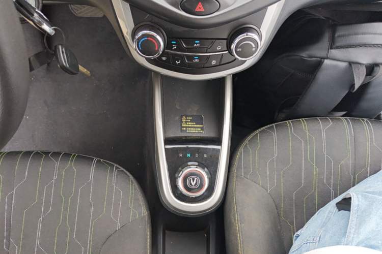 Used CHANGAN Benni E-Star 2021 National Edition Xin Yue Version Lithium Iron Phosphate (31.86 kWh) Gear Lever