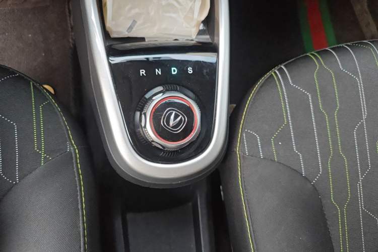 Used CHANGAN Benni E-Star 2021 National Edition Xin Yue Version Lithium Iron Phosphate (31.86 kWh) Gear Lever