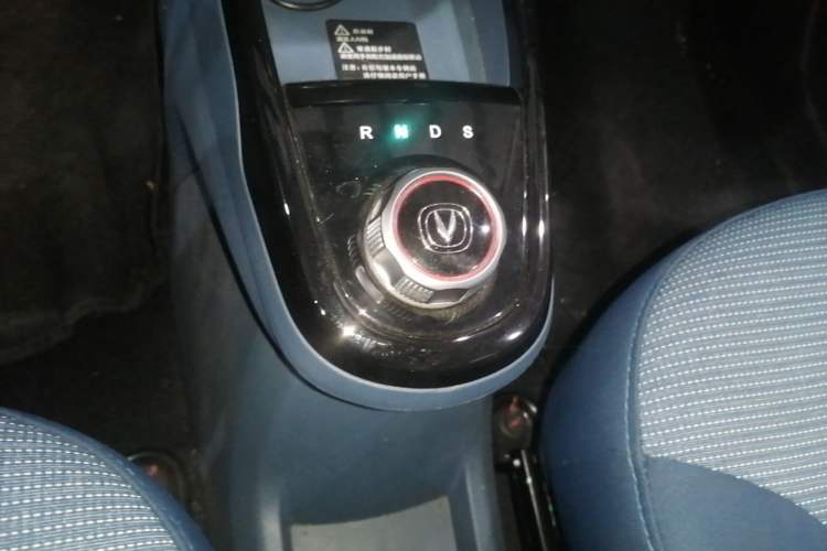 Used CHANGAN Benni E-Star 2021 National Edition XinYi Edition Lithium Iron Phosphate (31.86 kWh) Gear Lever